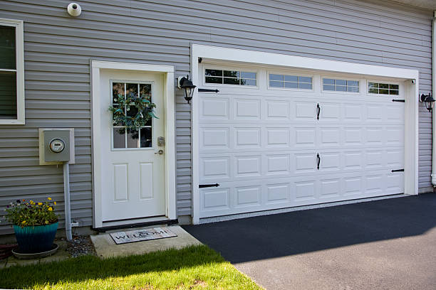 24/7 Emergency Garage Door Panel Replacement experts in Dewey County County, OK
